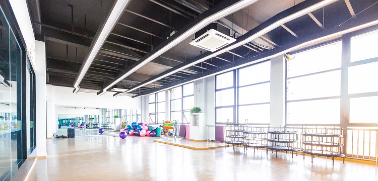 工廠監(jiān)控壞了，導(dǎo)致線路中零線帶電，交流充電樁不能使用，請(qǐng)問如何判斷??電車的家用充電樁和隨車充電氣結(jié)構(gòu)工作原理是一樣的么 